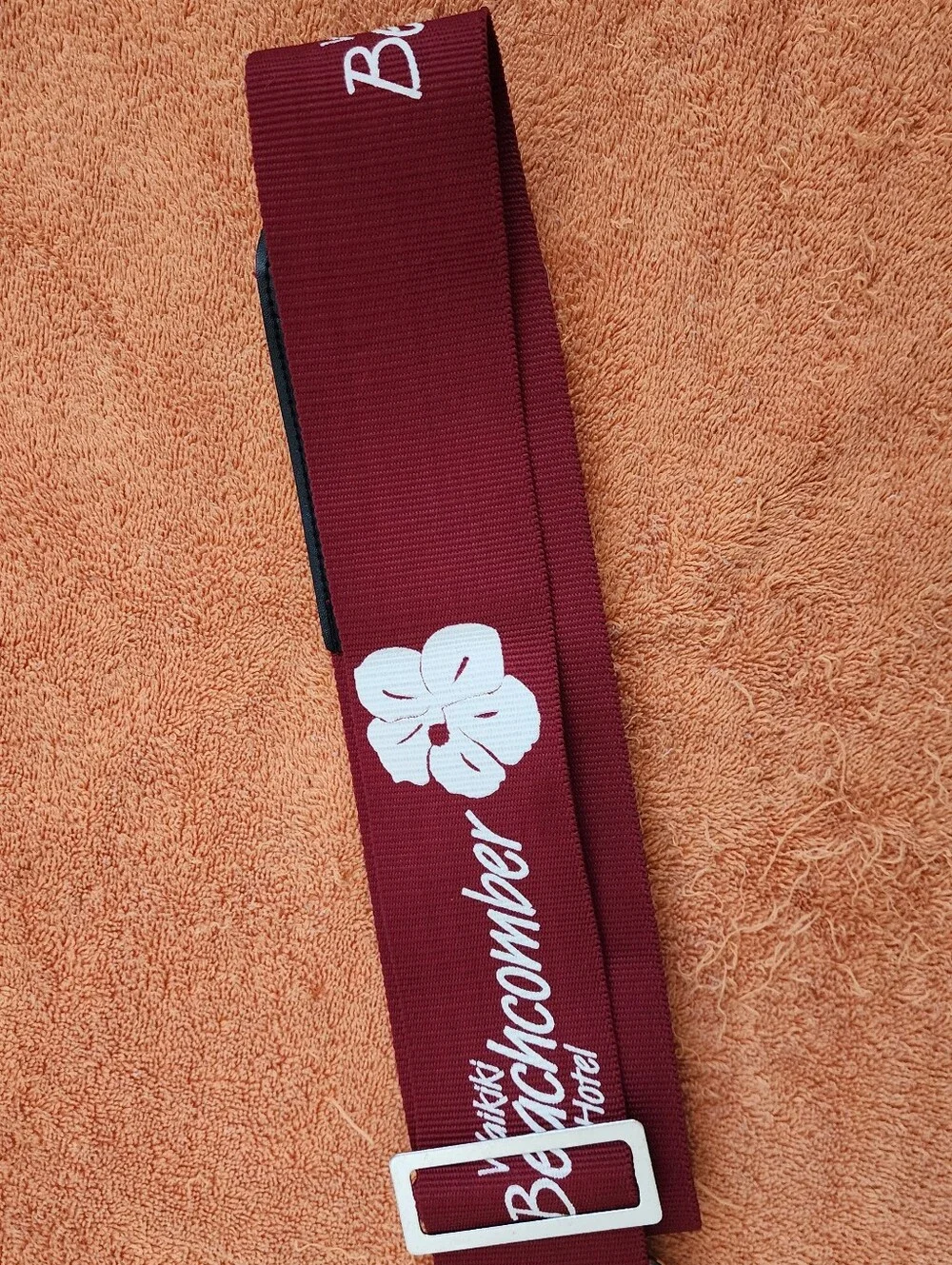 Waikiki Maroon Floral Luggage Strap